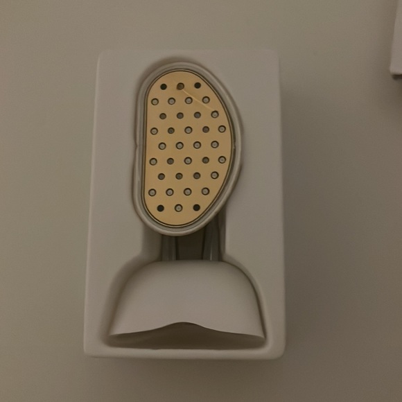 NuFace Trinity! With accessories. Almost new. - Picture 3 of 3